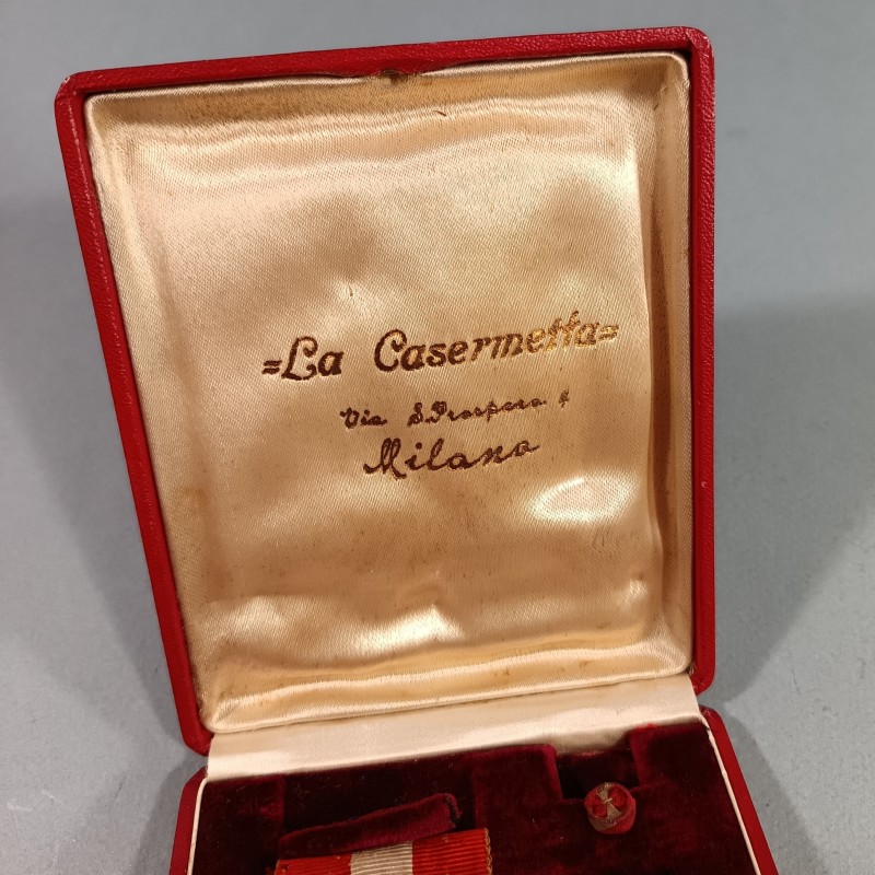 ITALIE MEDAILLE DE CHEVALIER DE L'ORDRE NATIONAL DE LA COURONNE ITALIENNE EN OR ITALIAN NATIONAL CROWN ORDER IN GOLD